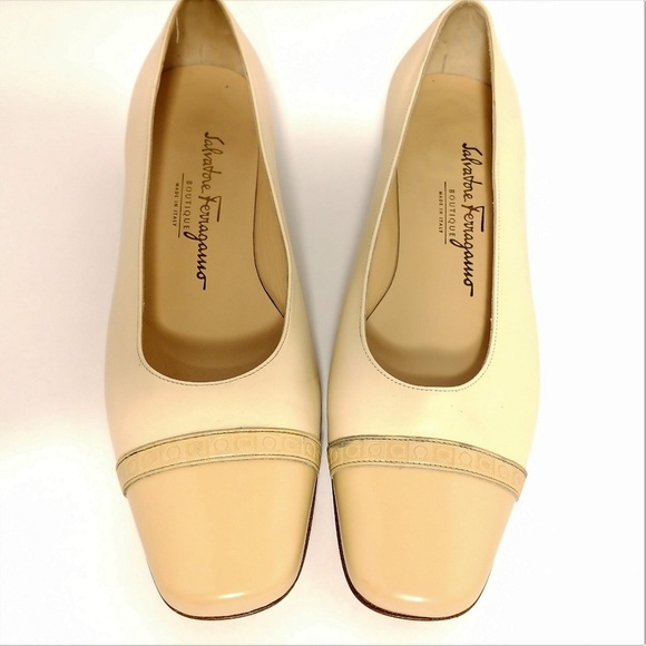 Salvatore Ferragamo Vintage Luxury Cap Toe Flats Sz 8.5 Narrow - Picture 6 of 8